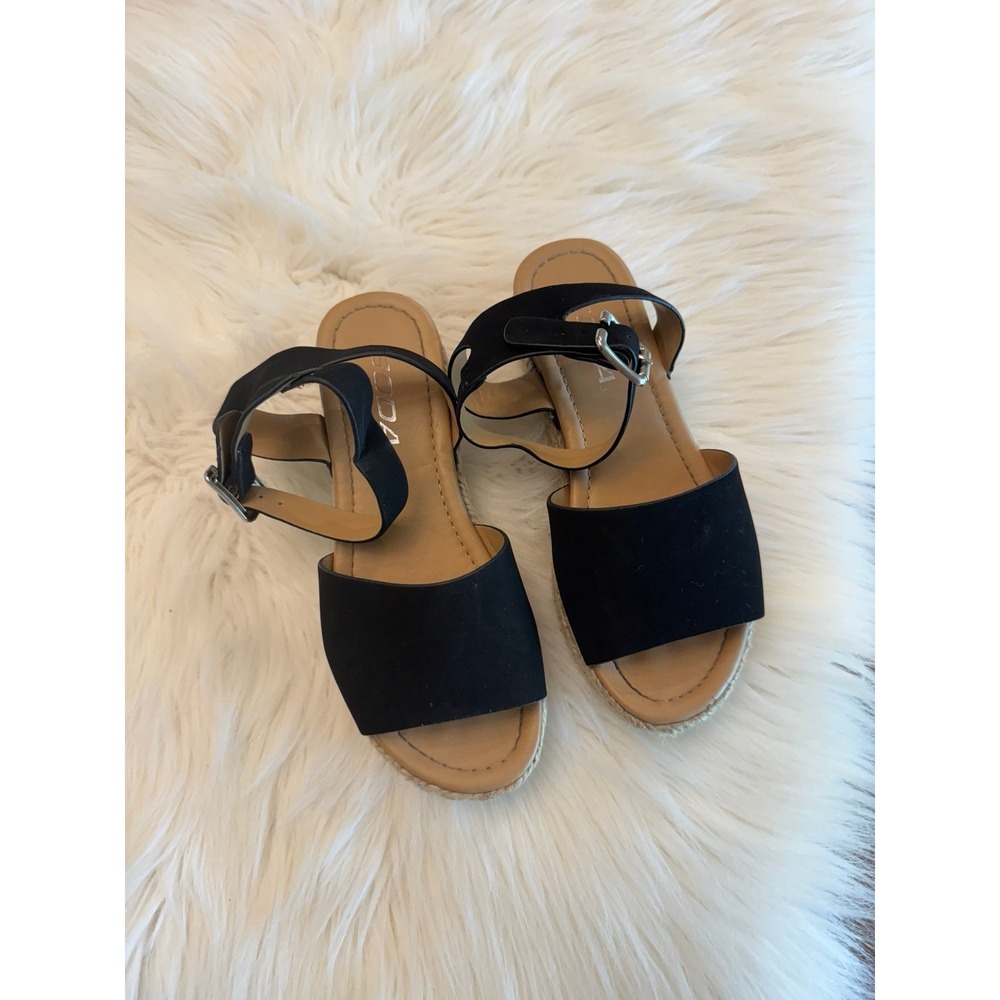 Soda girls size 1 black‎ platform sandals GUC